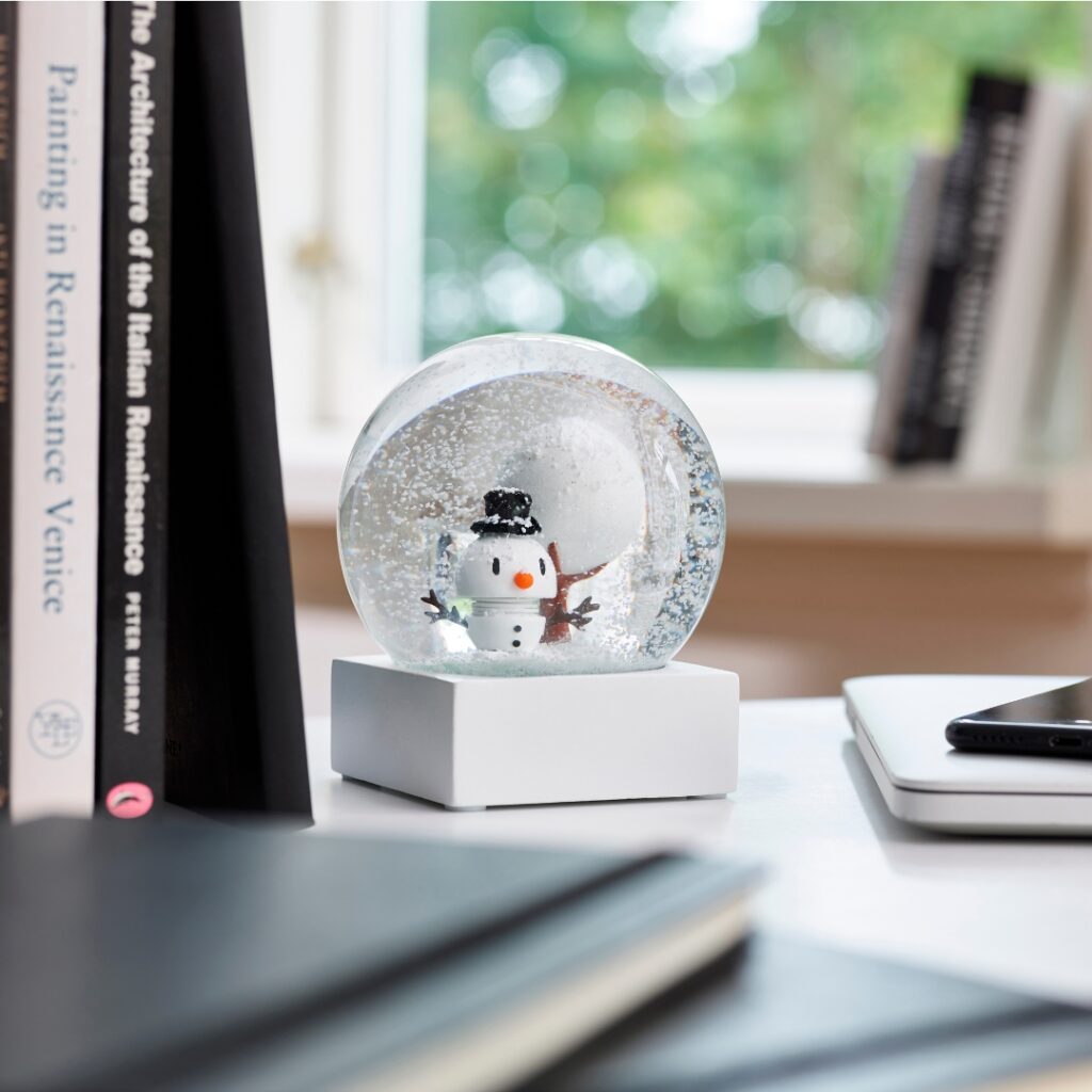Snow Globe fra Hoptimist med personlig gravering
