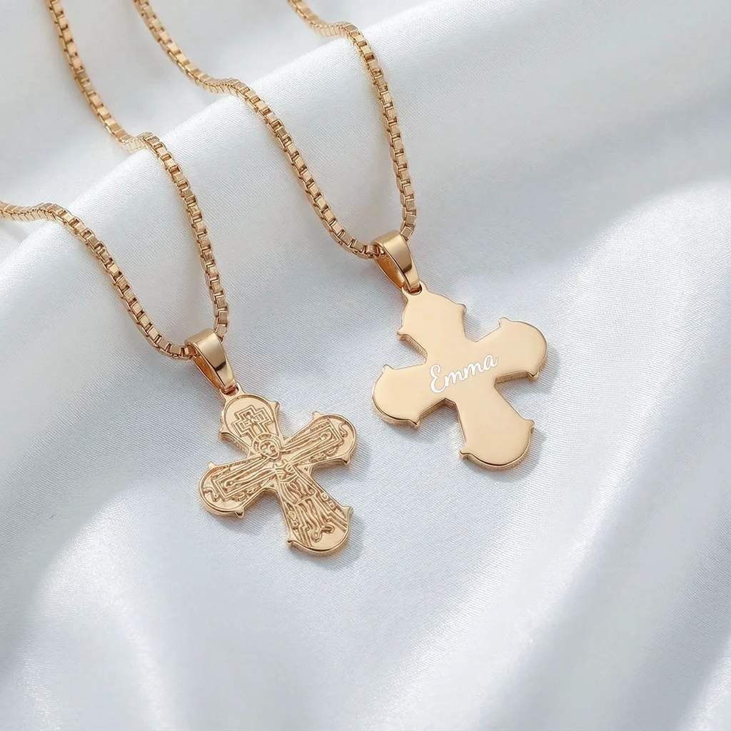 Dagmarkors lille, blank bagside med gravering 17 x 16 mm. Forgyldt Sølv | Scrouples