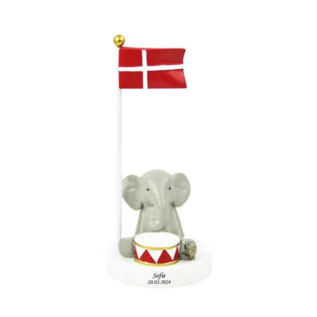 Elefant med tromme og flag fra Kids by Friis. Gratis gravering