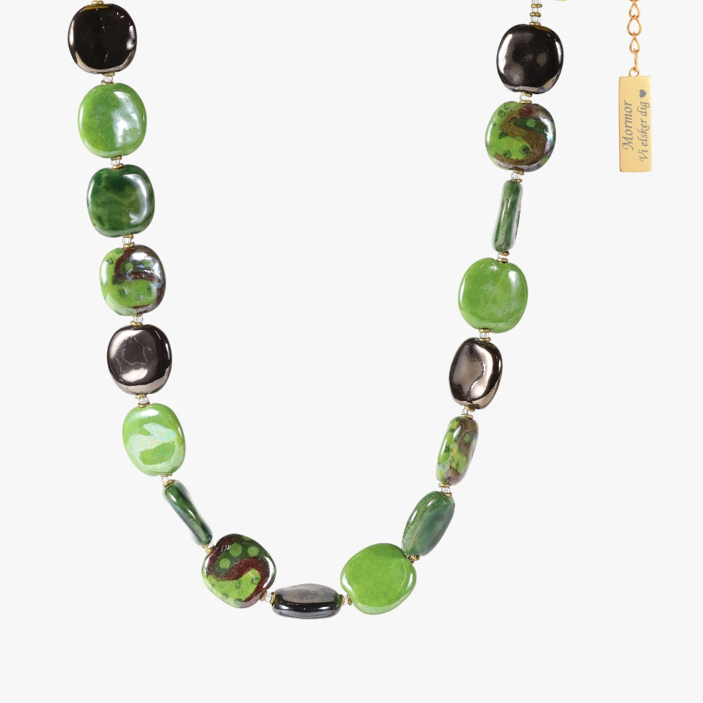 Håndmalet Keramik Perle halskæde, Pebbles Clear Green, Store perler | Kazuri