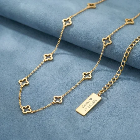 Harmony firkløver halskæde med gravering fra Nordahl Jewellery | C.Centrum