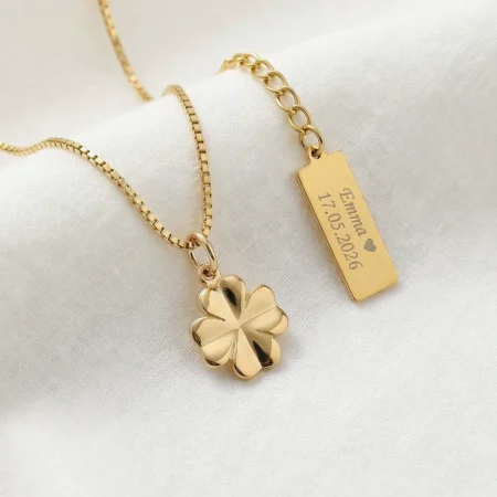 kløver 9 mm. 8 kt. guld fra Siersbøl med gravering | C.Centrum